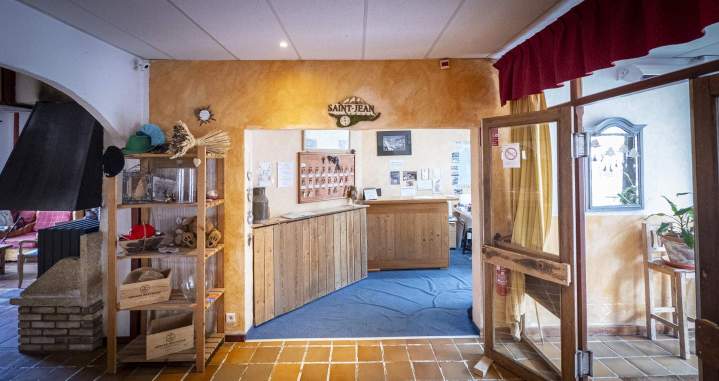 Hotel-Restaurant - Montclar
